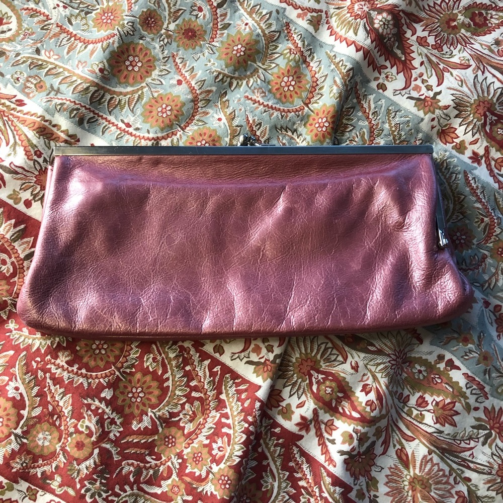 HOBO CLUTCH